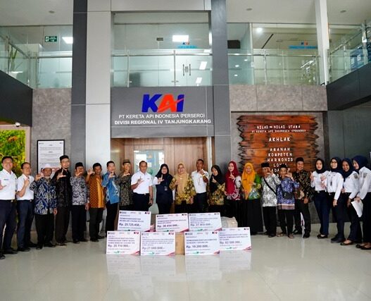 KAI Divre IV Tanjungkarang Salurkan CSR Lebih dari Rp1,7 Miliar, Wujud Komitmen Tanggung Jawab Sosial Perusahaan