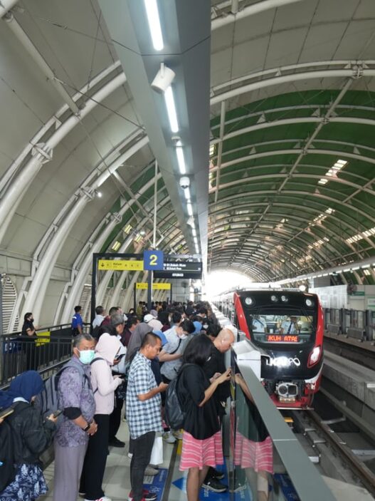 Pengguna LRT Jabodebek Capai 2,5 Juta pada Maret 2026