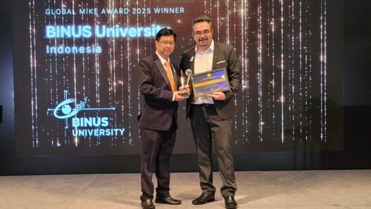 Menuju Usia ke-45, BINUS University Raih Global Most Innovative Knowledge Enterprise (MIKE) Award 2025: Wujudkan Dampak Berkelanjutan