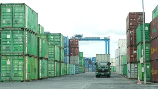 Pelindo Terminal Petikemas Tunjukkan Kinerja Positif di Tengah Gejolak Global