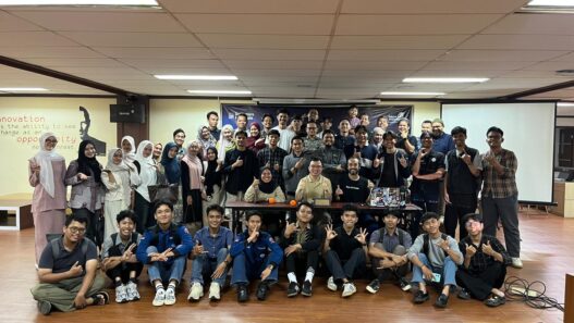 Hadirkan Pemateri Global, Telkom AI Center Padang Kupas AI Tools untuk Remote Income