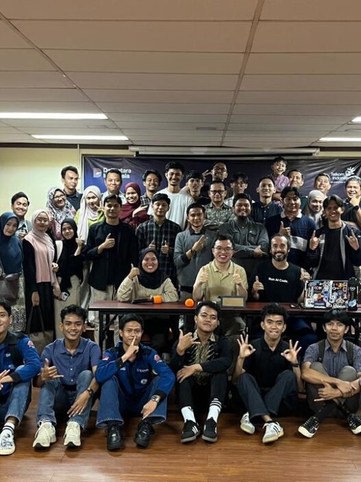 Hadirkan Pemateri Global, Telkom AI Center Padang Kupas AI Tools untuk Remote Income