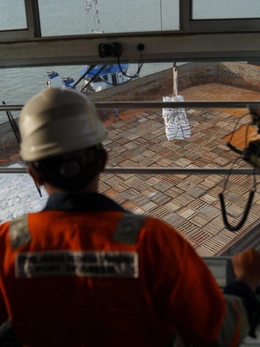 Pelindo Multi Terminal Catat Pertumbuhan Bongkar Muat Nonpetikemas di Branch Gresik