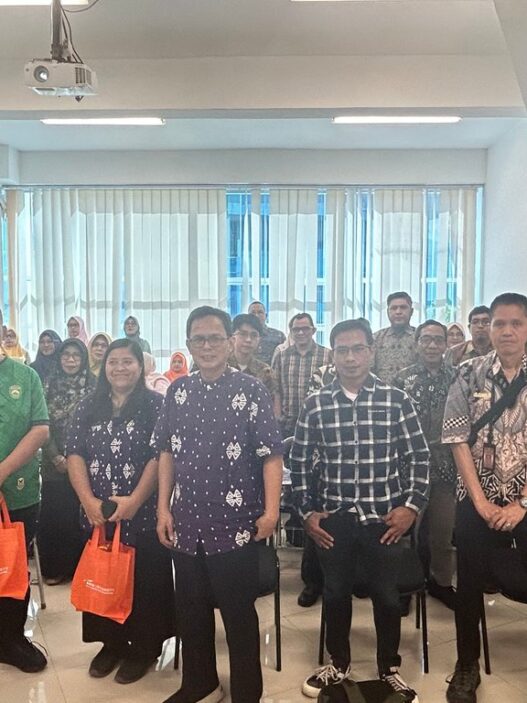 SATU University Kukuhkan Diri sebagai PTS Terdepan Bersama Disdik dalam Penguatan Kompetensi AI Guru se-Sumsel