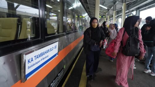 PT KAI Daop 2 Bandung Siapkan 27 Perjalanan KA Selama Periode Libur Panjang Hari Buruh Internasional