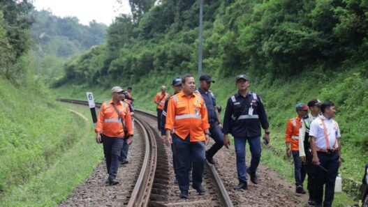 Jajaran Manajemen KAI Daop 2 Bandung Pastikan Keselamatan Perjalanan KA