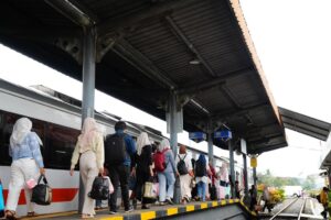 Libur Panjang Hari Buruh Internasional, KAI Divre IV Tanjungkarang Layani 11.967 Penumpang