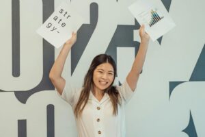 Ciri-Ciri Orang Sukses di Usia Muda, Ternyata Bukan Soal Flexing