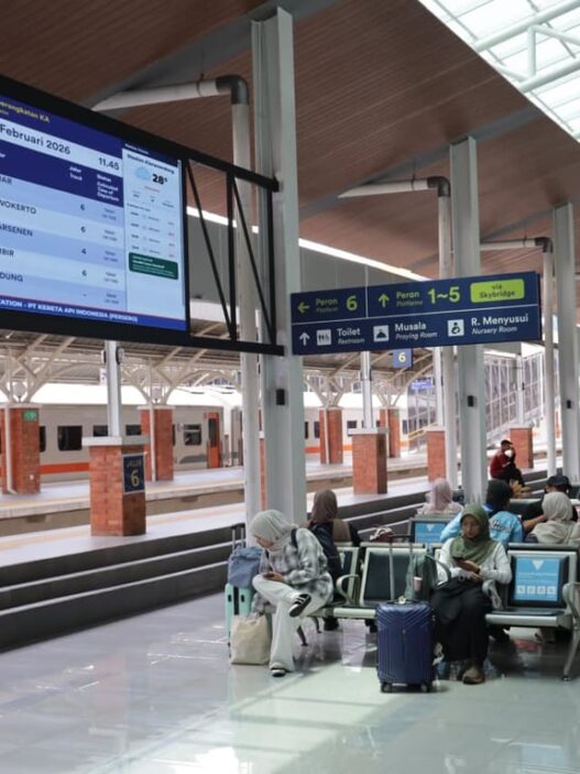 KAI Daop 2 Bandung Himbau Pelanggan Datang Lebih Awal ke Stasiun, Antisipasi Kepadatan Arus Lalu Lintas Saat Kirab Budaya Milangkala Tatar Sunda 2026