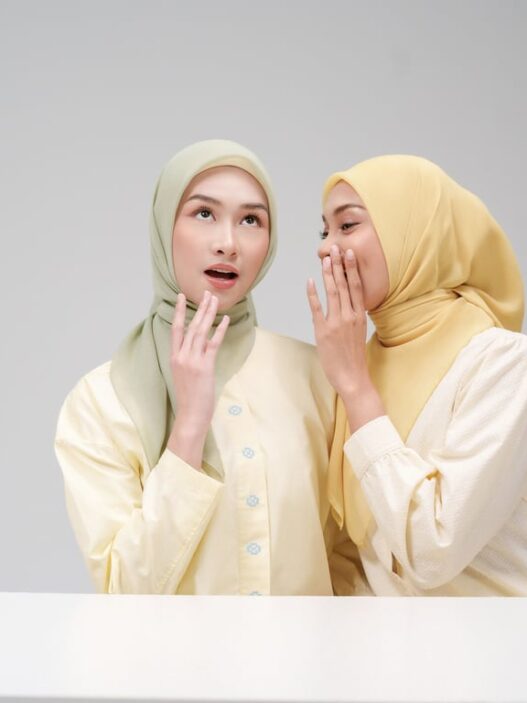Mengusung Konsep Timeless Fashion, napocut Ungkap Rahasia Hijab Paris Tetap Tegak Paripurna Hingga 100x Cuci