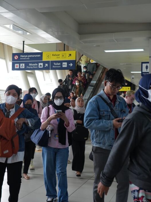 Ini Stasiun Pengguna LRT Jabodebek Terpadat Saat Jam Berangkat Kerja, Didominasi Menuju Jakarta