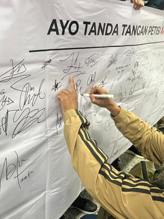KAI Daop 1 Jakarta Gandeng Komunitas Sadululur Sepoor Gelar Kampanye Anti Pelecehan Seksual di Stasiun Manggarai