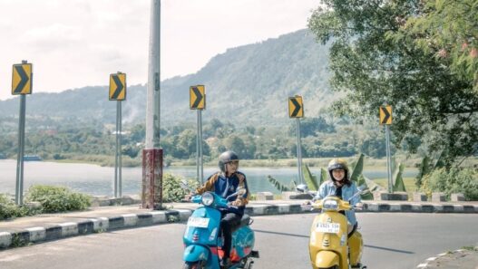 Meningkatnya Tren Slow Travel Saat Waisak dan Hari Lahir Pancasila