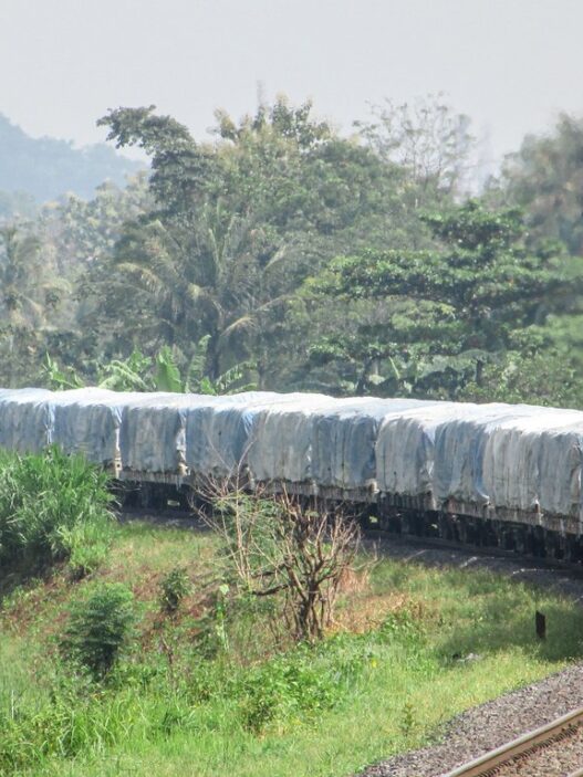 Distribusi Logistik Kian Menguat, Kinerja KAI Logistik Bulan April Tumbuh 11%