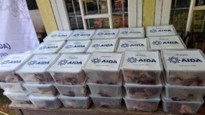 AIDA Kemlu Azerbaijan dan OIC Youth Indonesia Salurkan 500 Paket Daging Kurban bagi Masyarakat di Bogor dan Sukabumi