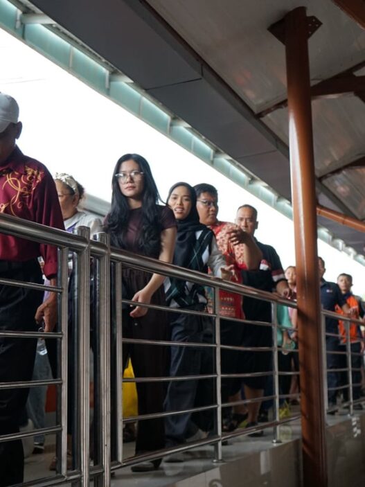 KAI Bandara Layani 78.226 Penumpang Selama Libur May Day 2025, Ajak Masyarakat Tertib Saat Melintas Perlintasan