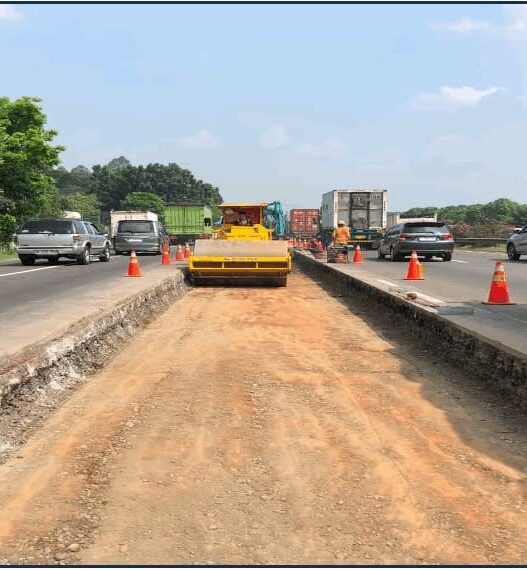 Jaga Kualitas Layanan Jalan Tol, PT JMTM Gelar Rekonstruksi Perkerasan di Sejumlah Titik Ruas Tol Cawang–Tomang–Pluit dan Jakarta–Tangerang