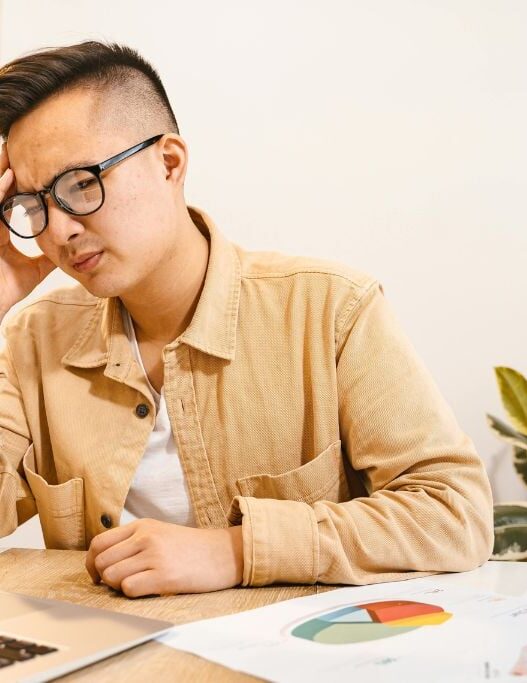 Dolar Menguat, Perlukah Memikirkan Ulang Rencana Traveling ke Luar Negeri?