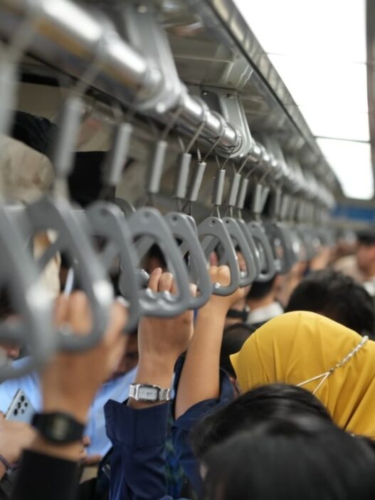 Mobilitas Komuter Bekasi–Jakarta Meningkat, LRT Jabodebek Tambah Kapasitas Pagi Hari