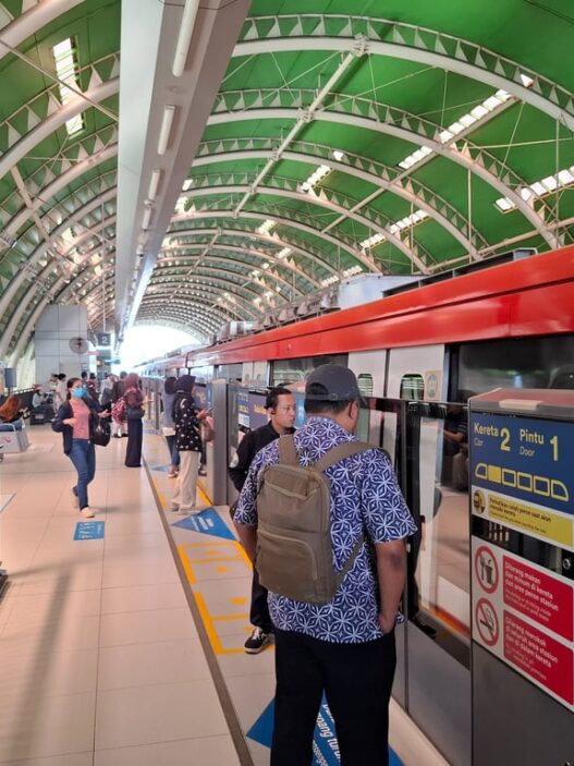 Libur Panjang, 228 Ribu Orang Pilih LRT Jabodebek untuk Wisata dan Aktivitas Kota