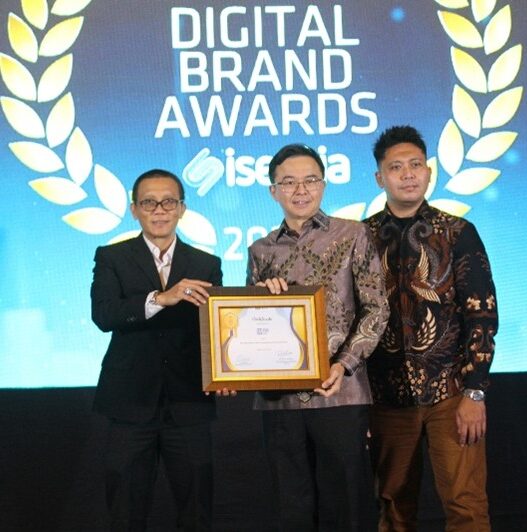 BRI Life Borong Tiga Penghargaan Sebagai Apresiasi Pencapaian Soliditas Finansial dan Inovasi Digital