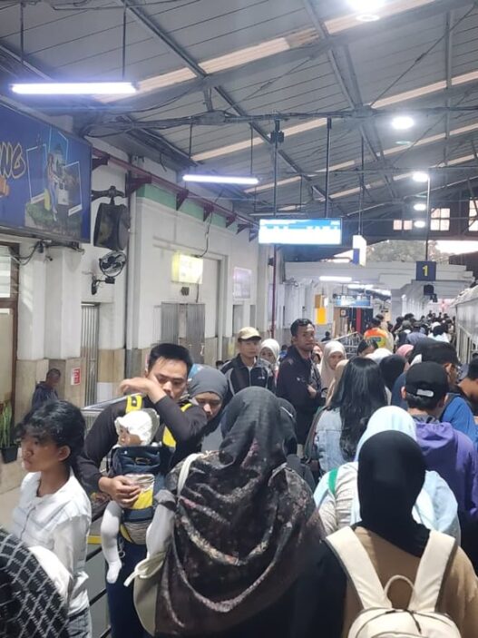 KAI Daop 2 Bandung Sampaikan Terima Kasih kepada Pelanggan, Libur Panjang Idul Adha 2026 Layani Lebih dari 130 Ribu Penumpang