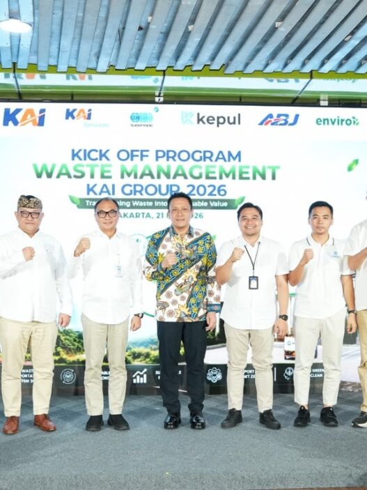 Kolaborasi Strategis SUCOFINDO dan KAI Services Dorong Implementasi Waste Management Berkelanjutan